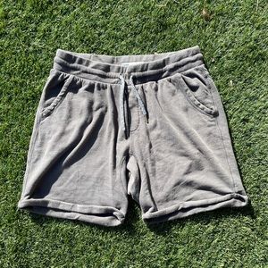 Men’s !Solid Cloth Shorts Size Medium
